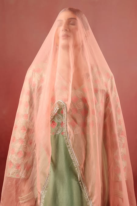 Shop_Anshu Wadhwa_Green Chanderi Embroidery, Gota Patti V-neck Kurta Pant Set _Online_at_Aza_Fashions