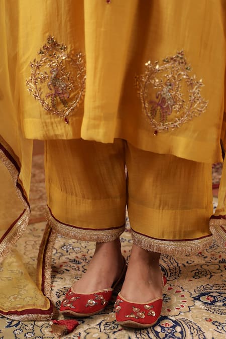 Anshu Wadhwa_Mustard Chanderi Embroidery, Zari, Tassels V-neck Kurta Pant Set _at_Aza_Fashions