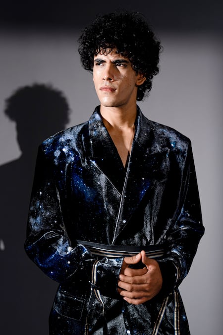 Buy_Nikita Mhaisalkar_Blue Velvet Galaxy Print Suit And Pant Set 