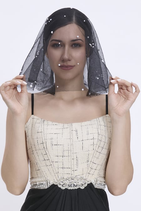 Dilnaz Net Hand Embroidered Head Veil 