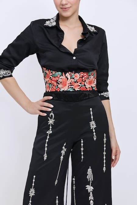 Dilnaz Black Embroidery Chrysanthemum Corset Belt Online at Aza Fashions Dilnaz_Black Embroidery Chrysanthemum Corset Belt _Online_at_Aza_Fashions