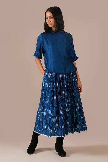 Indigo Dreams_Blue Silk Boat Neck Bandhani Gathered Skirt And Boxy Top Set _at_Aza_Fashions