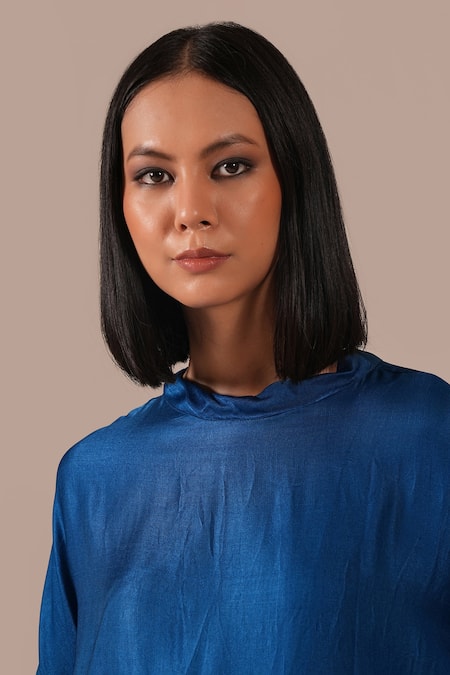 Buy_Indigo Dreams_Blue Silk Boat Neck Bandhani Gathered Skirt And Boxy Top Set 