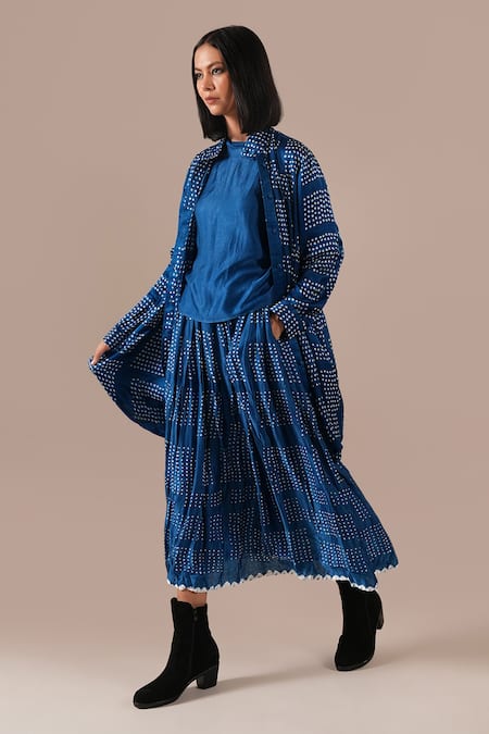 Buy_Indigo Dreams_Blue Silk Round Neck, Collared Bandhani Gathered Skirt And Jacket Set 