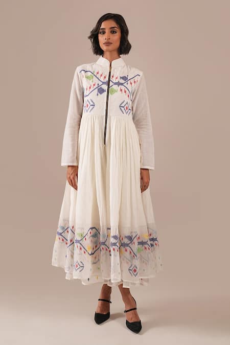 Buy_Indigo Dreams_Ivory Cotton Embroidery Round Handwoven Jamdani Gathered Dress And Jacket Set _Online_at_Aza_Fashions