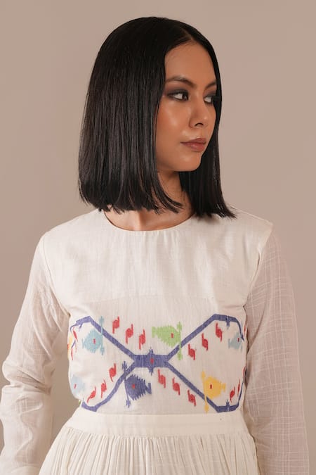 Buy_Indigo Dreams_Ivory Cotton Embroidery Round Neck Jamdani Handwoven Tiered Midi Dress  _Online_at_Aza_Fashions