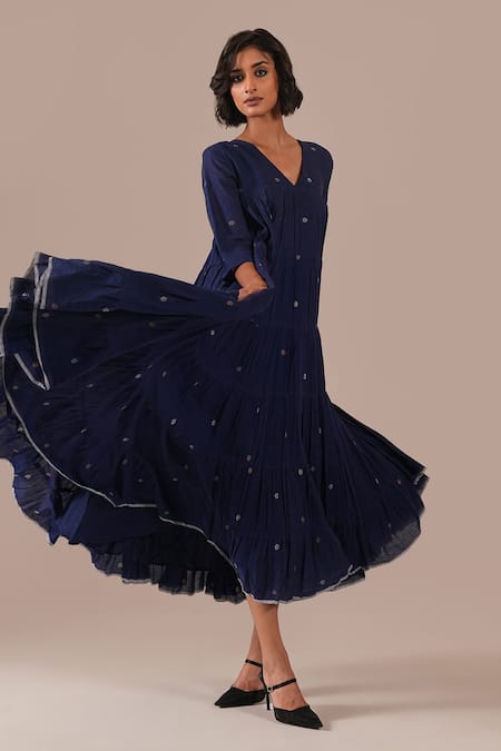 Buy_Indigo Dreams_Blue Cotton Embroidery V-neck Handwoven Jamdani Gathered Midi Dress _Online_at_Aza_Fashions