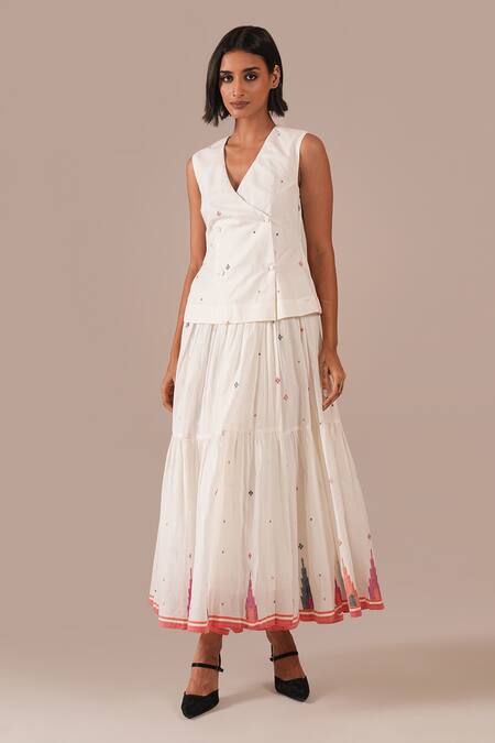 Buy_Indigo Dreams_Ivory Cotton Embroidery V-neck Jamdani Tiered Wrap Dress And Belt Set _Online_at_Aza_Fashions
