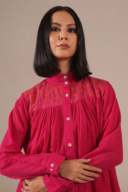 Buy_Indigo Dreams_Pink Cotton Collared, High Neck Handwoven Jamdani Tiered Shirt Dress 