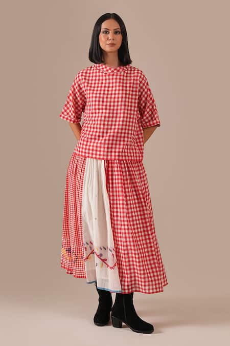 Buy_Indigo Dreams_Red Cotton Embroidery Round Neck Gingham Check Jamdani Top And Gathered Skirt Set 