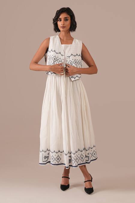 Indigo Dreams_Ivory Cotton Embroidery Square Neck, Jamdani Handwoven Dress And Waistcoat Set _Online_at_Aza_Fashions
