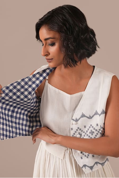 Shop_Indigo Dreams_Ivory Cotton Embroidery Square Neck, Jamdani Handwoven Dress And Waistcoat Set 