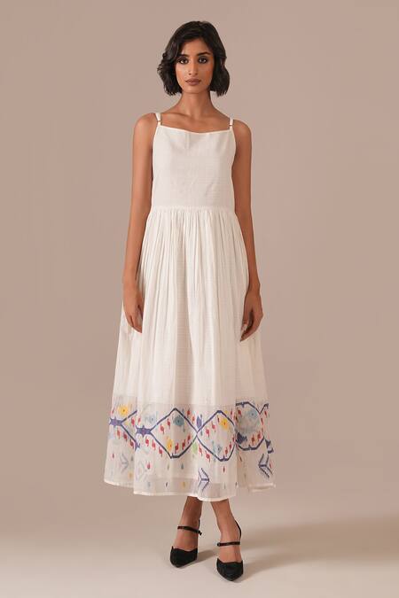 Buy_Indigo Dreams_Ivory Cotton Square Neck Jamdani Handwoven Midi Dress With Belt _Online_at_Aza_Fashions