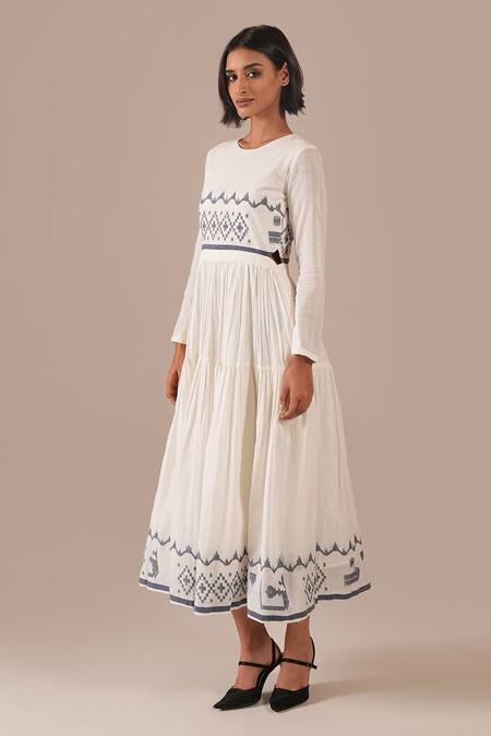 Indigo Dreams_Ivory Cotton Embroidery Round Neck Jamdani Geometric Pattern Tiered Midi Dress _Online_at_Aza_Fashions