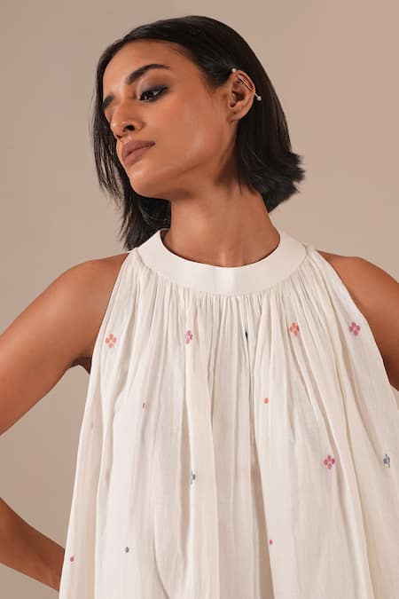 Indigo Dreams_Ivory Cotton Embroidery Halter Neck Handwoven Jamdani Gathered Dress _at_Aza_Fashions