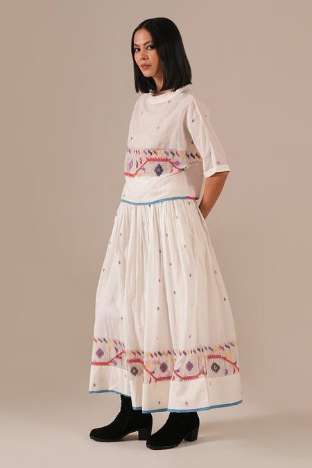 Buy_Indigo Dreams_Ivory Cotton Embroidery Round Handwoven Jamdani Geometric Top And Gathered Skirt _Online_at_Aza_Fashions