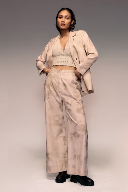 Kritika Murarka Shaded Dye Linen Blazer & Pant Set 