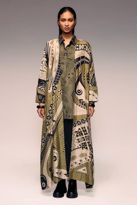 Kritika Murarka Mata Ortiz Print Silk Cape 