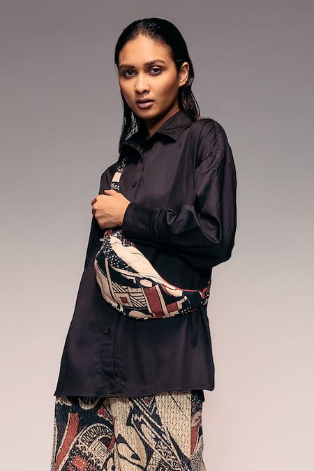 Kritika Murarka_Black Cotton Collared Balloon Sleeve Shirt _Online_at_Aza_Fashions