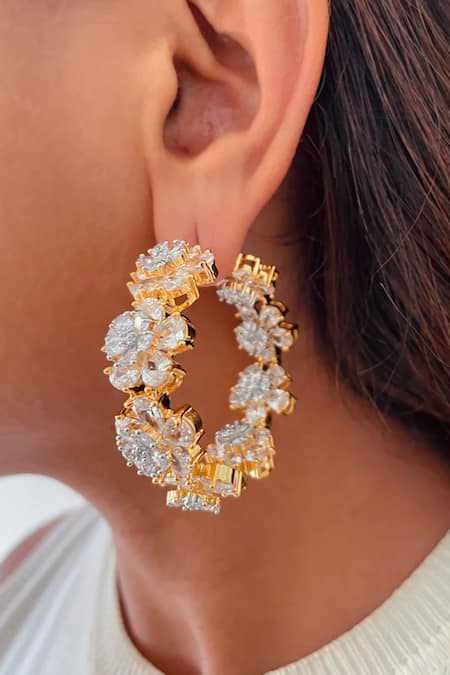 PRERTO Floral Imitation Diamond Studded Necklace Set 