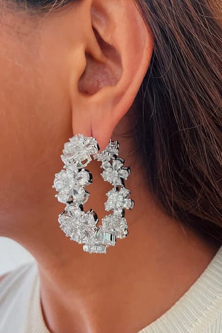 PRERTO Floral Imitation Diamond Studded Necklace Set 