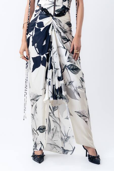 Nupur Kanoi_Off White Crepe, Chiffon, Satin V-neck Printed Gather Corset With Pick Up Skirt _Online_at_Aza_Fashions