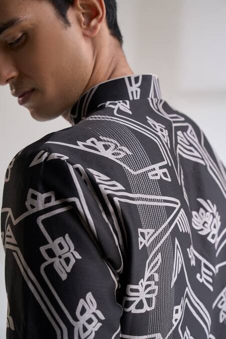 Buy_Dhruv Vaish_Black Chanderi Clasic Cut Printed Kurta Set _Online_at_Aza_Fashions