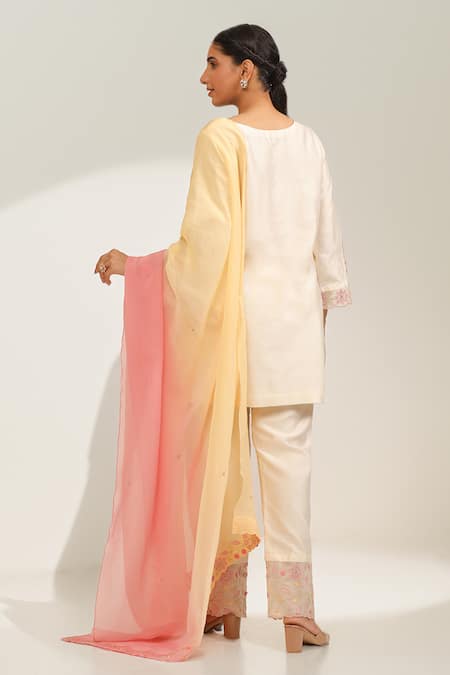 Laxmishriali Arabella Chanderi Kurta Pant Set 