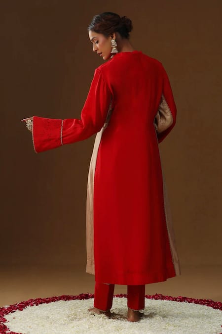 Arpita Sulakshana Sakhi Prem Hand Painted Kurta Set 