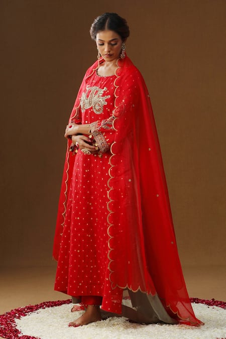 Arpita Sulakshana Laal Sindoor Saaj Kurta Set 