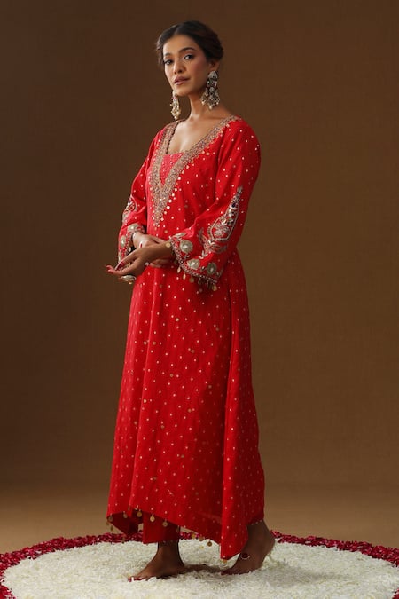 Arpita Sulakshana_Red Chanderi Silk Embroidery, Tassels Square Neck Laal Rooh Kurta Set _Online_at_Aza_Fashions