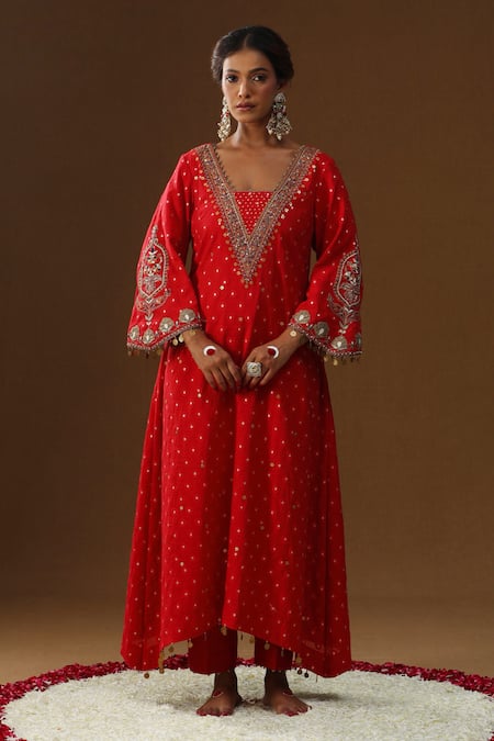 Shop_Arpita Sulakshana_Red Chanderi Silk Embroidery, Tassels Square Neck Laal Rooh Kurta Set _Online_at_Aza_Fashions