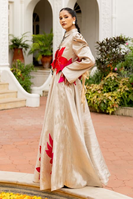 Chambray & CO._Beige Chanderi Silk, Cotton Applique, Saanvi Floral Pattern Top And Skirt Set _Online_at_Aza_Fashions