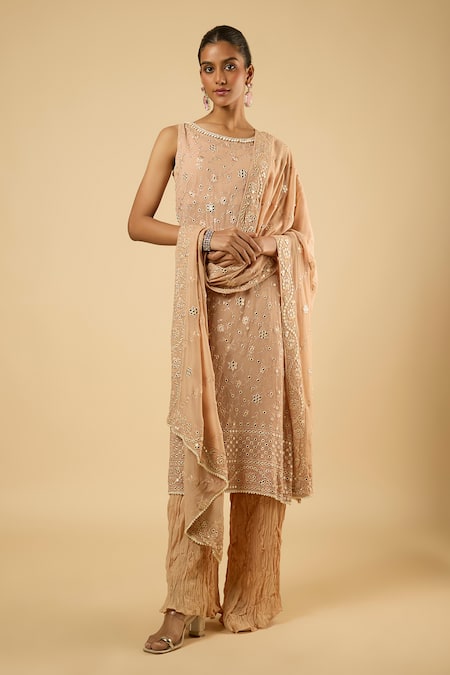 Dori & CO. Embroidered Kurta Set 