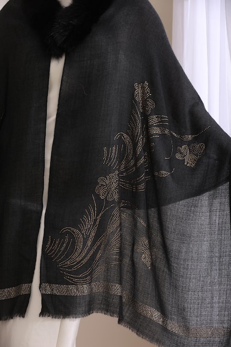 Dusala_Black Chloe Collared Fur Stole _Online_at_Aza_Fashions