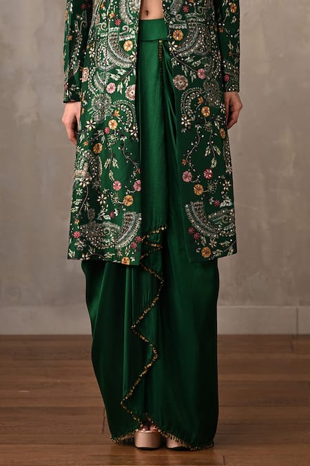 Onaya_Green Silk Embroidery Sweetheart Neck, Open Hand Paisley Jacket And Skirt Set _Online_at_Aza_Fashions