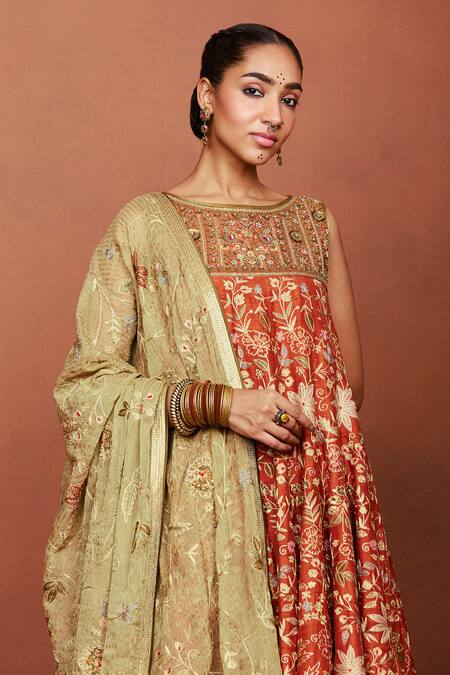 Shop Sue Mue Orange Silk, Crepe, Tissue, Georgette Rishma Floral Short Anarkali Salwar Set Online at Aza Fashions Shop_Sue Mue_Orange Silk, Crepe, Tissue, Georgette Rishma Floral Short Anarkali Salwar Set _Online_at_Aza_Fashions