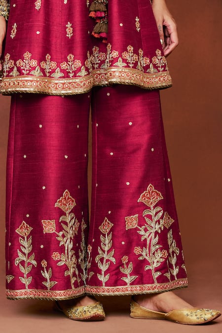 Shop_Sue Mue_Red , Organza Applique, Embroidery, Sequins, Zaavia Dori Anarkali Set 