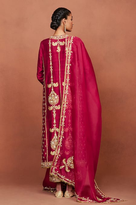 Sue Mue Roma Dori Embroidered Kurta Set 