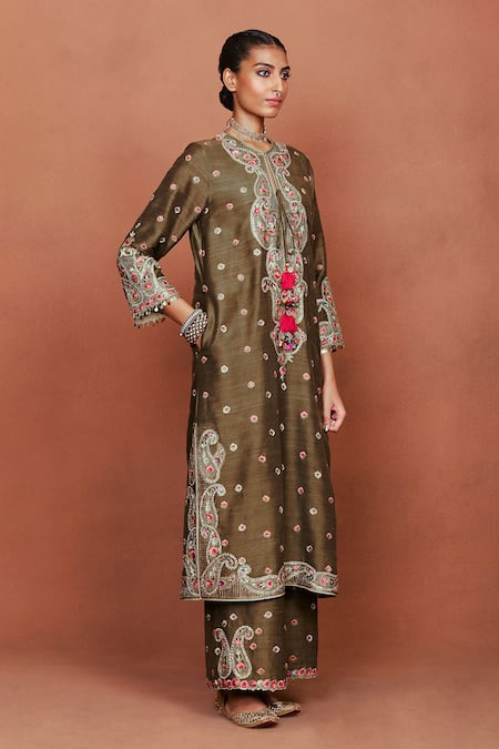 Buy_Sue Mue_Olive Green Silk, Crepe, Tissue Embroidery, Sequins, Jiyara Aari Kurta Set _Online_at_Aza_Fashions