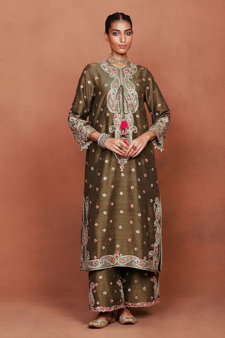 Buy_Sue Mue_Olive Green Silk, Crepe, Tissue Embroidery, Sequins, Jiyara Aari Kurta Set 