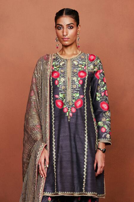Buy_Sue Mue_Charcoal Georgette Embroidery, Zari, Sequins, Beads Rahi Short Kurta Salwar Set 