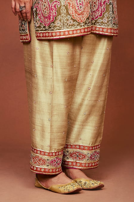 Sue Mue_Beige , Organza Applique, Raaya Paisley Dori Kurta Salwar Set _at_Aza_Fashions