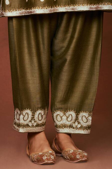 Sue Mue_Olive Green Silk Embroidery, Sequins, Tassels, Nai Floral And Paisley Kurta Set _Online_at_Aza_Fashions