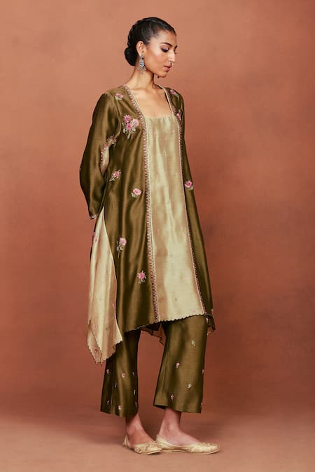 Shop_Sue Mue_Olive Green Chanderi Silk Embroidery, Zari Square Leya Colour Block Kurta Set _Online_at_Aza_Fashions