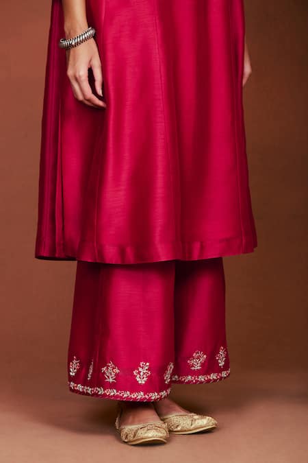 Sue Mue_Red Chanderi , Tissue, Oor Tribal Floral Applique Kurta Set _at_Aza_Fashions