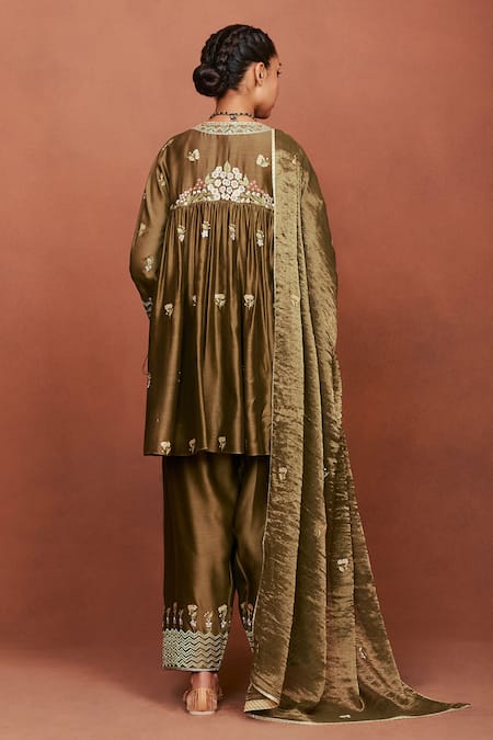 Sue Mue Moha Floral & Chevron Kurta Set 