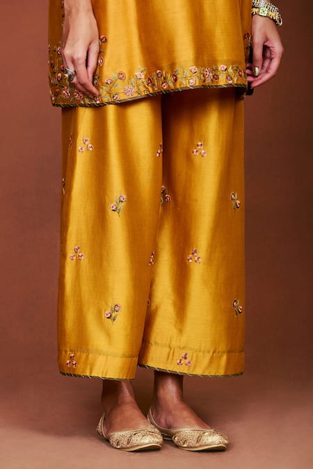 Buy_Sue Mue_Mustard Chanderi Silk, Tissue, Cotton Embroidery, Zoa Floral Kurta Set _Online_at_Aza_Fashions