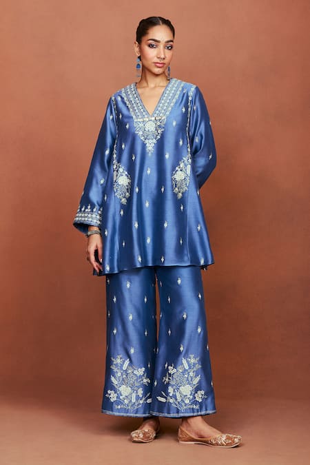 Sue Mue_Blue Chanderi Silk, Handloom Cotton, Tissue Embroidery, Azi Floral Kurta Set _Online_at_Aza_Fashions