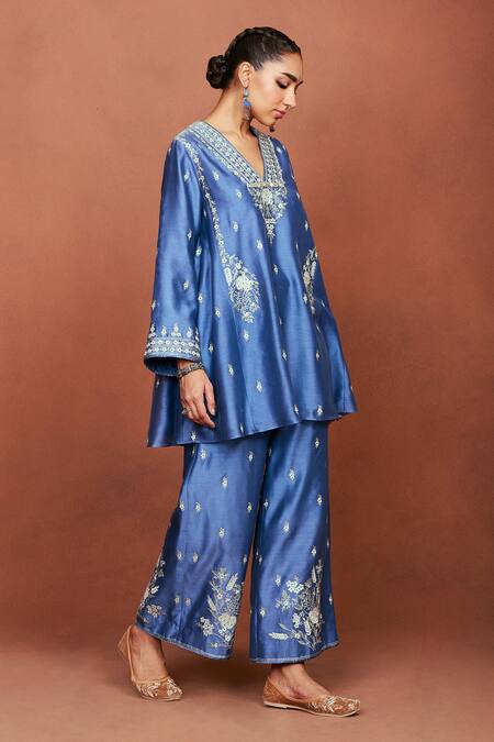 Buy_Sue Mue_Blue Chanderi Silk, Handloom Cotton, Tissue Embroidery, Azi Floral Kurta Set _Online_at_Aza_Fashions
